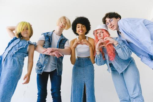 Por qué la moda ya no tiene género: 'La Generación Z está rompiendo los estereotipos'