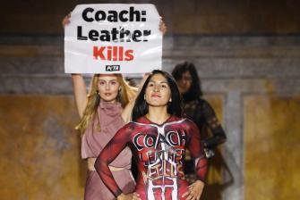 La New York Fashion Week comienza con protestas pro derechos de los animales